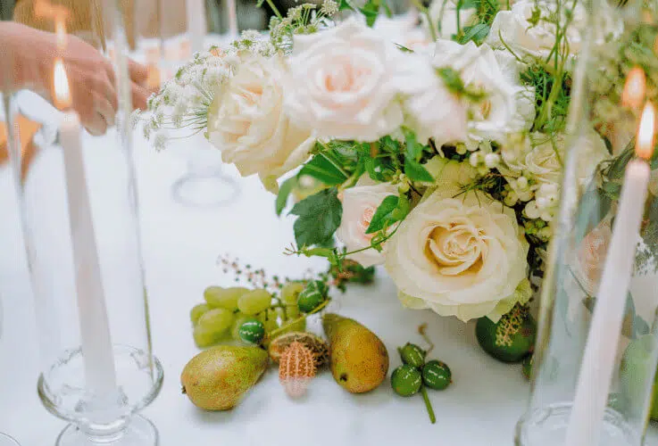 Your ultimate guide to tablescaping for small intimate events 9 Tablescaping guide