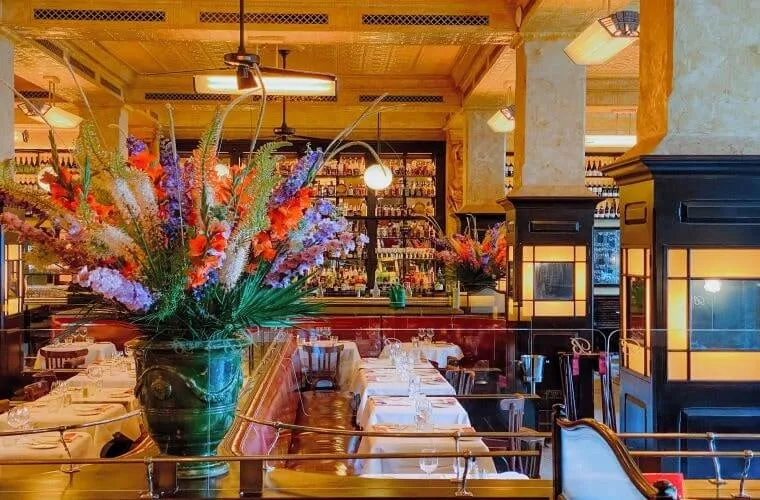 Biophilic floral design at balthazar london