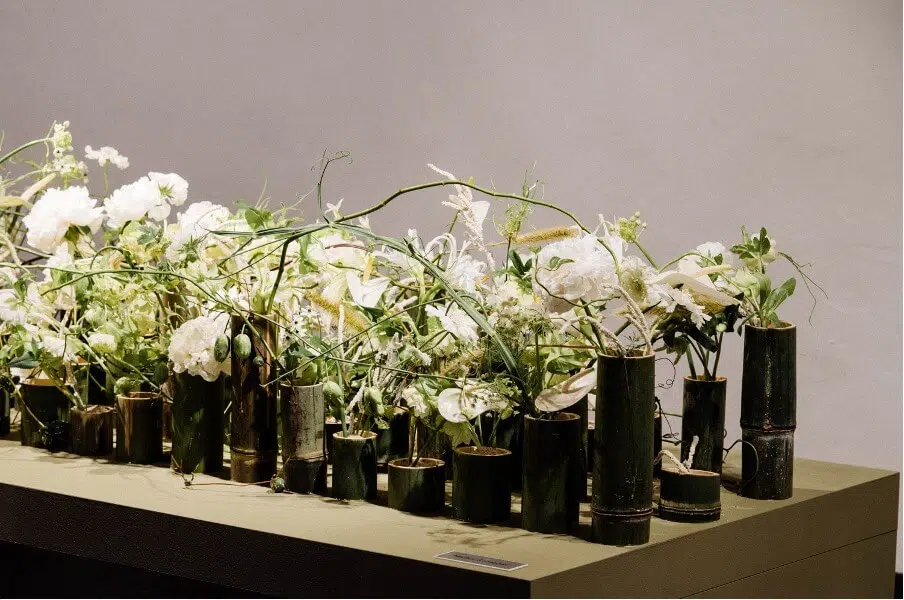 Master florist vase arrangement 2