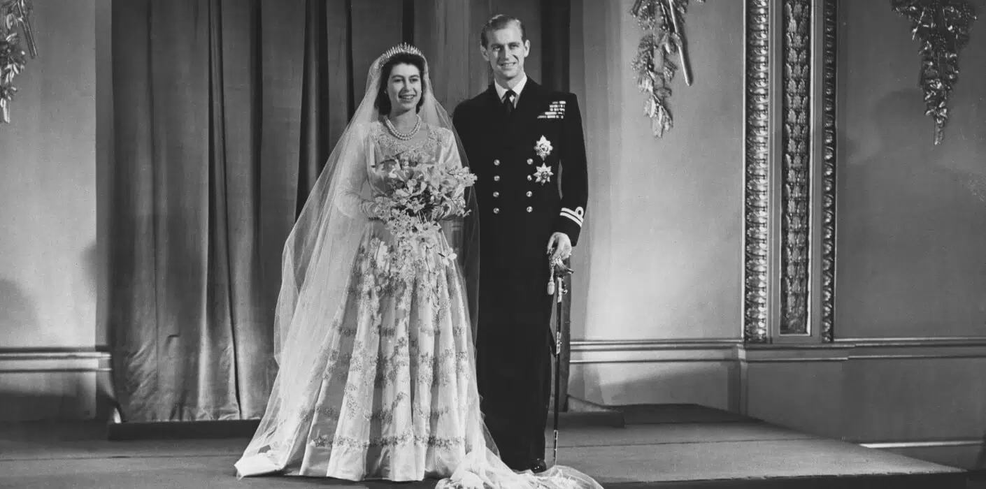 Royal wedding bouquets, queen elizabeth's wedding bouquet