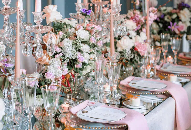 Your ultimate guide to tablescaping for small intimate events 3 Tablescaping guide